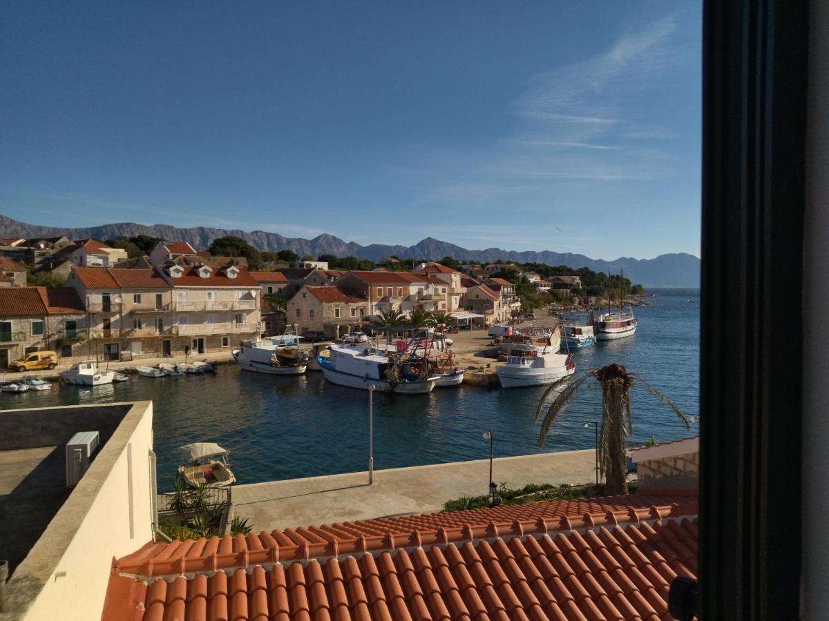 Apartments Maja I Mate Sućuraj 外观 照片