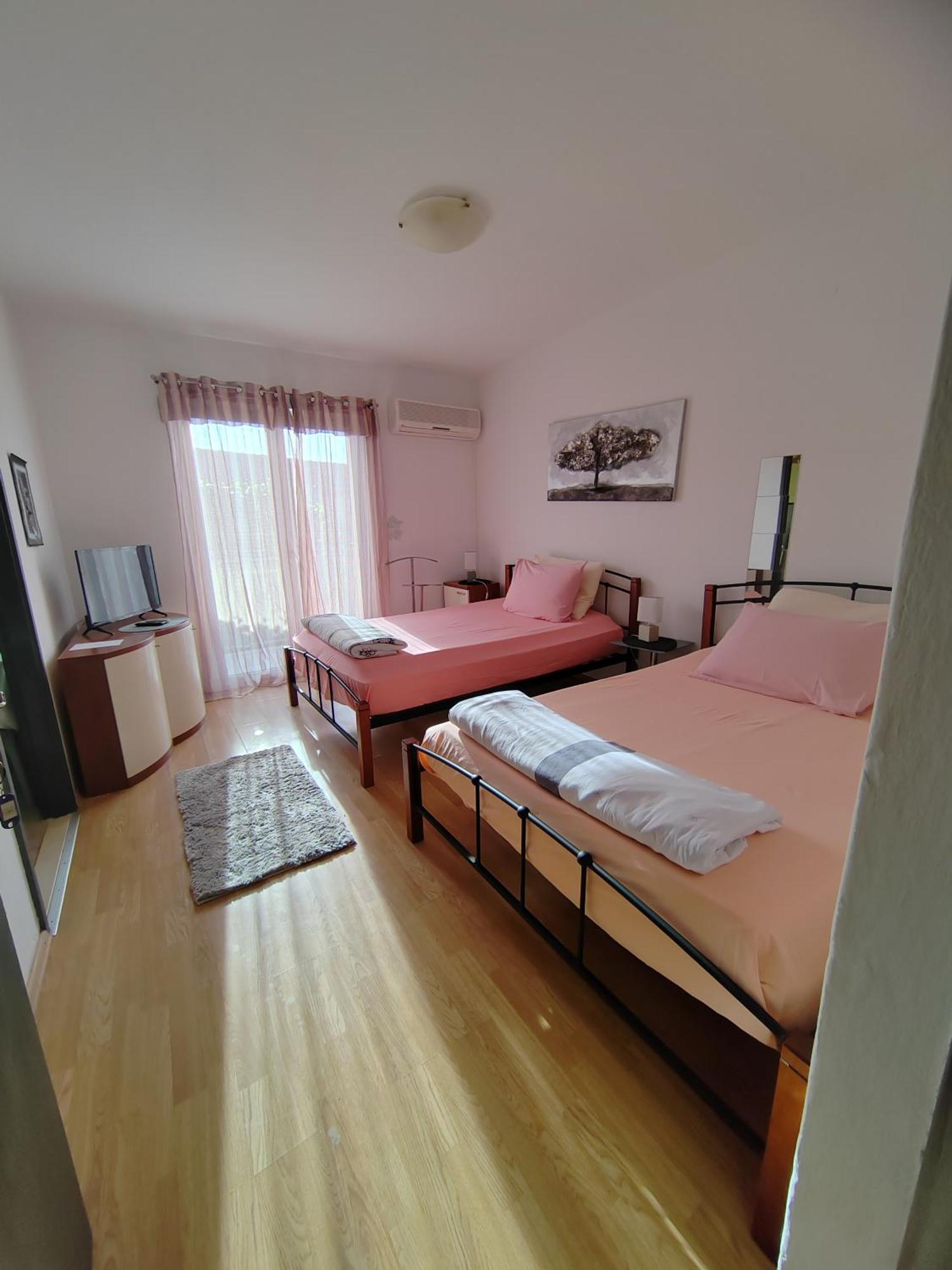 Apartments Maja I Mate Sućuraj 外观 照片